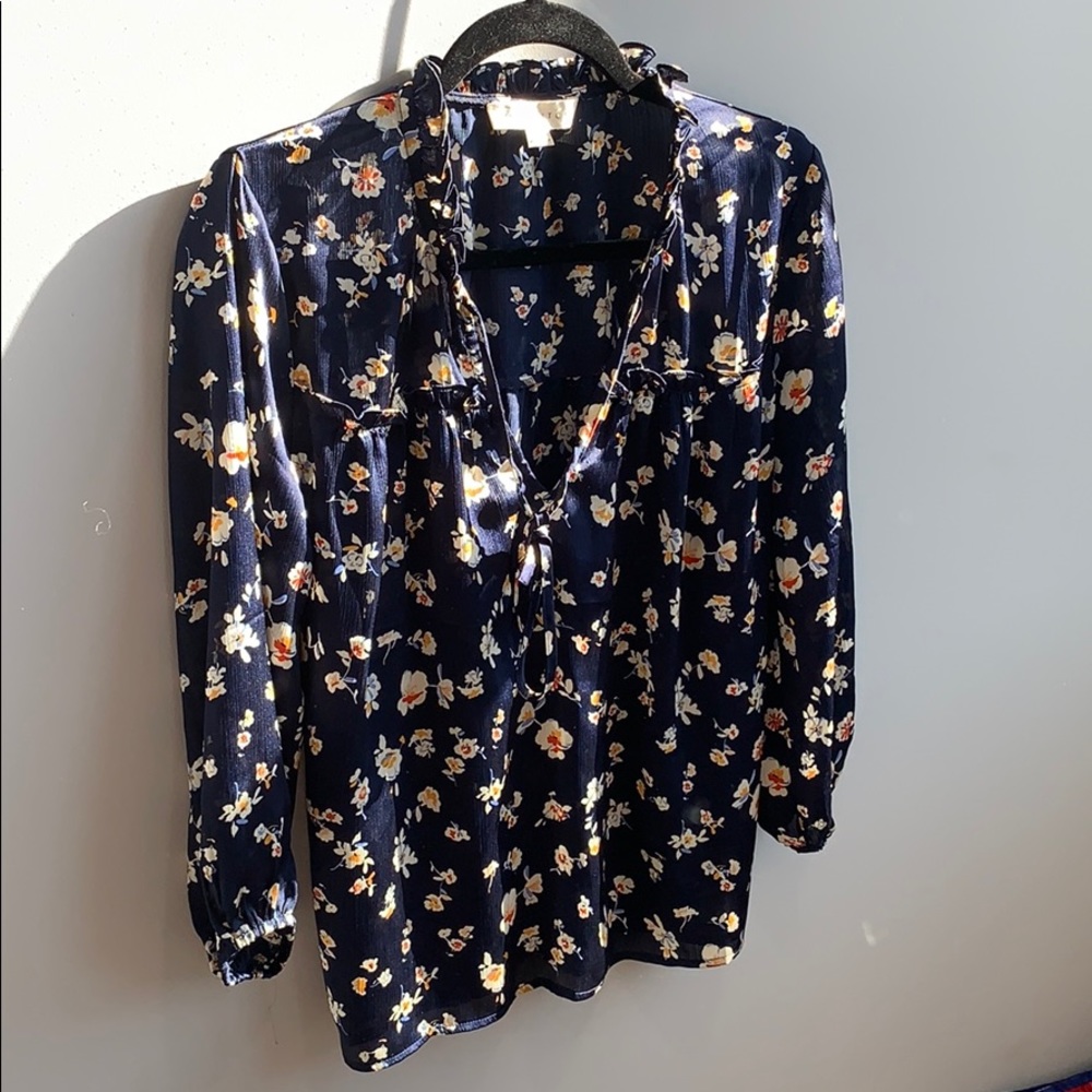 🆕 𝕃𝕆𝕍𝔼𝕊𝕋𝕀𝕋ℂℍ Blouse - Picture 2 of 11